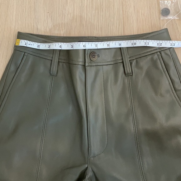 Madewell vegan pants+Green faux leather + cropped - Picture 8 of 10